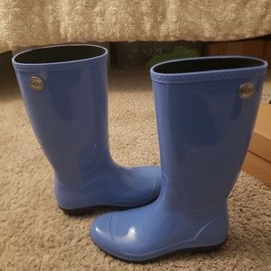Uggs rain boots